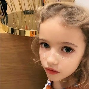 Meet your Posher, Awalfhii